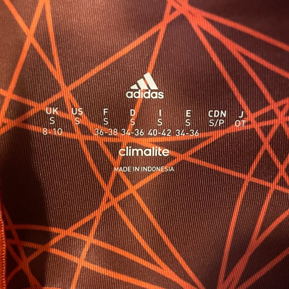 Adidas Women’s Cropped Leggings Geometric Burgundy Red Sz Small - Picture 4 of 4